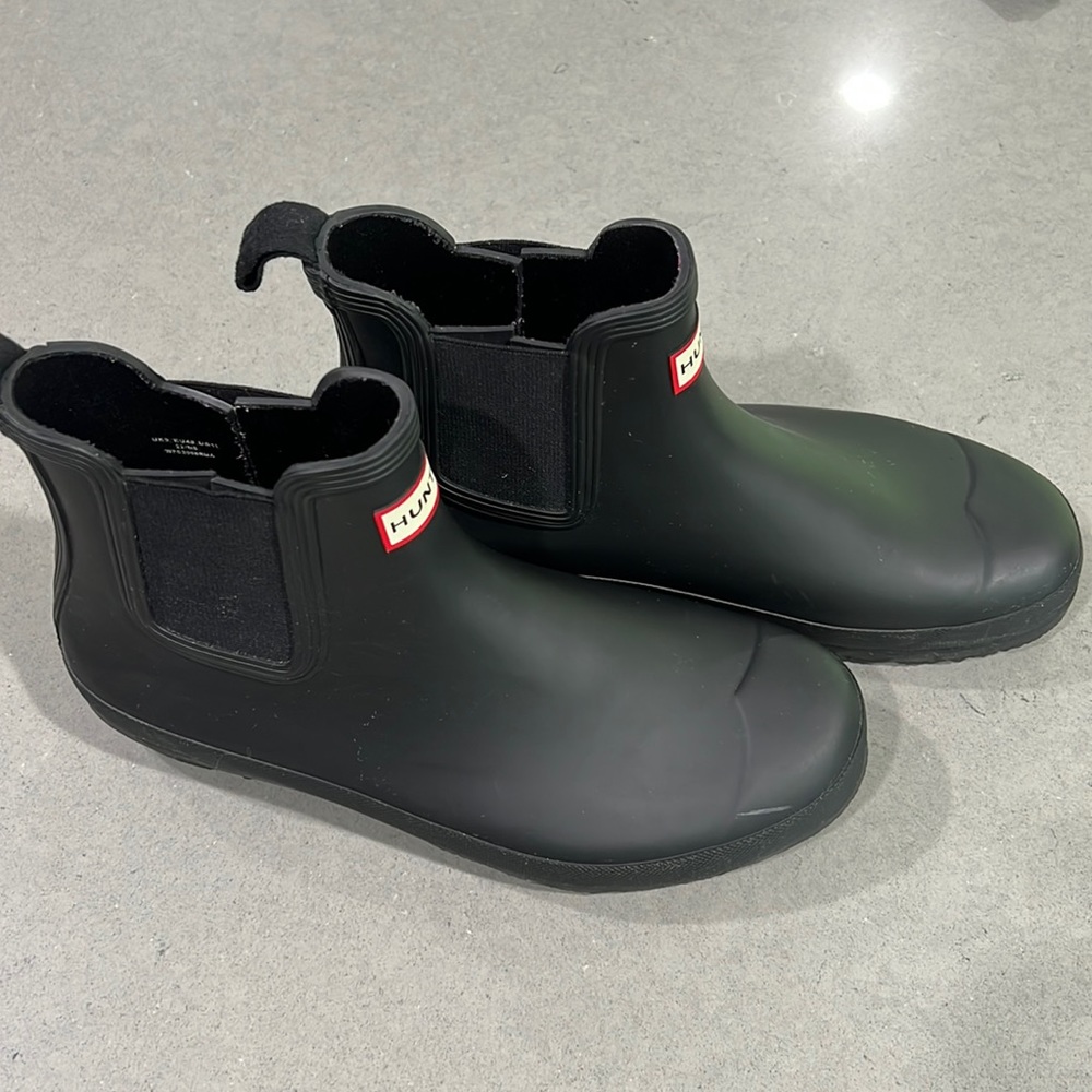 Women's Hunter Original Chelsea Waterproof Rain Boots. US sz 11
